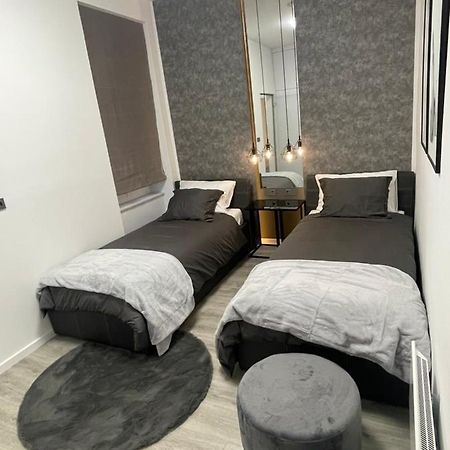 Apartman Tinea Zagreb Buitenkant foto