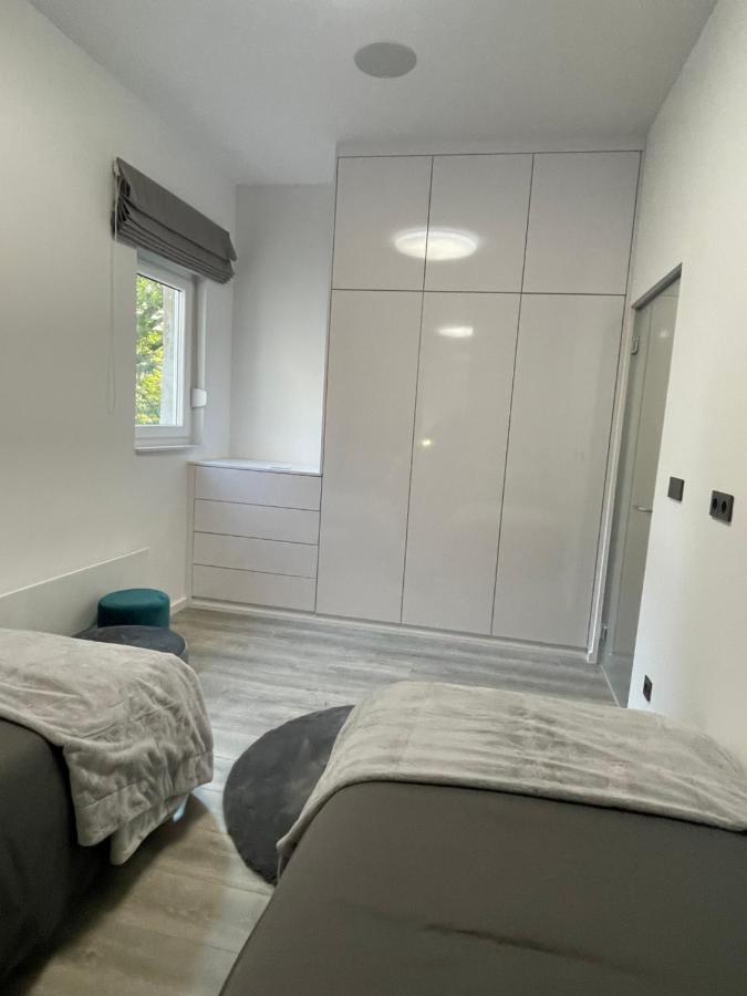 Apartman Tinea Zagreb Buitenkant foto