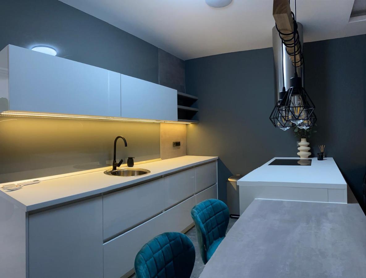 Apartman Tinea Zagreb Buitenkant foto