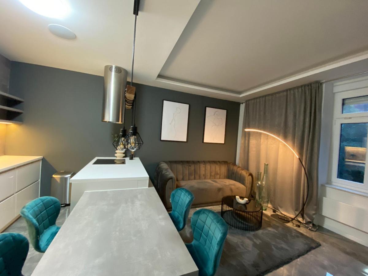 Apartman Tinea Zagreb Buitenkant foto