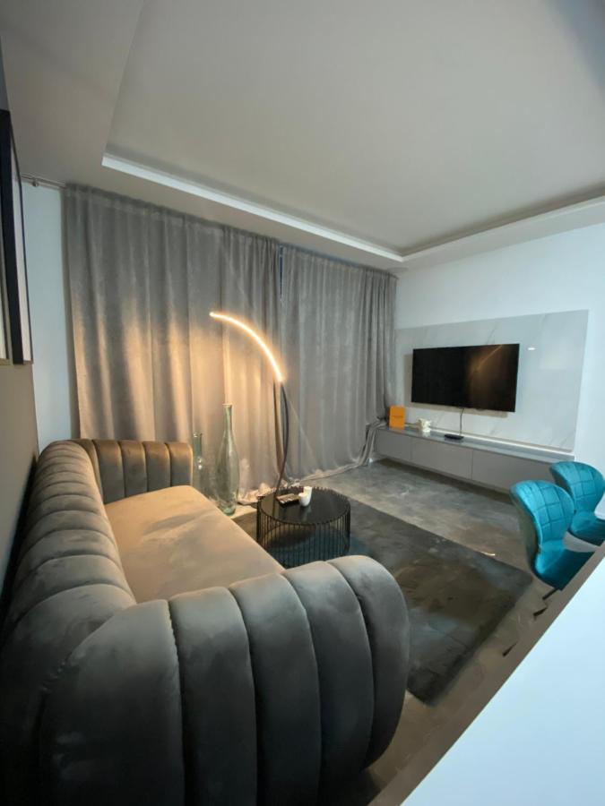 Apartman Tinea Zagreb Buitenkant foto